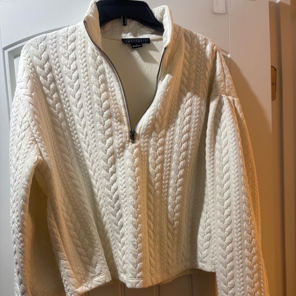 Off white pullover